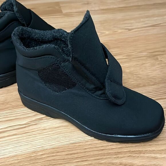 TOE WARMERS CANADA ACTIVE WOMEN’S SIZE 8 BOOTS - Picture 3 of 8